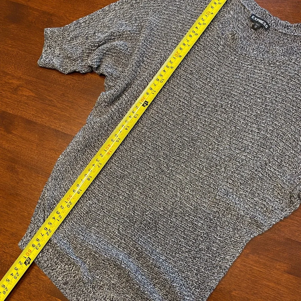 Express Sweater - Picture 2 of 4